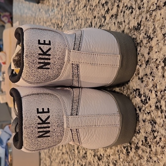 NIKE BLAZER MID 77 WHITE/ SMOKE GREY. SIZE US 10. EU 44. - Picture 4 of 10